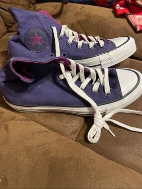 Converse women’s Purple High-Top Sneakers with Pink Star Accent** never worn **